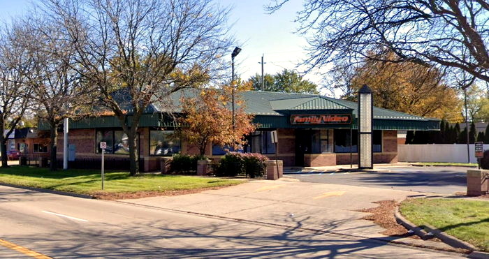 Family Video - Taylor - 21533 Ecorse Rd (newer photo)